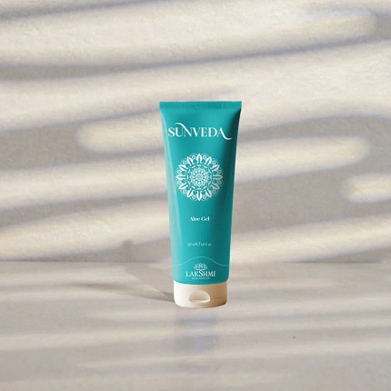 Sunveda Aloe Gel - Gel Riparatore al Succo di Aloe, per viso e corpo - Gel Riparatore al Succo di Aloe, per viso e corpo Mantiene a lungo una bella abbronzatura e una pelle luminosa