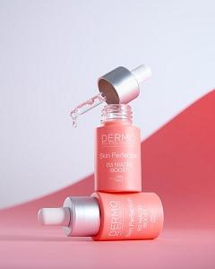 B3 Niacin Boost - Skin Perfection B3 Niacin Boost è un siero booster con Niacinamide (Vitamina B3) unita a Acido azelaico e glicina per un'azione illuminante e uniformante intensiva.
